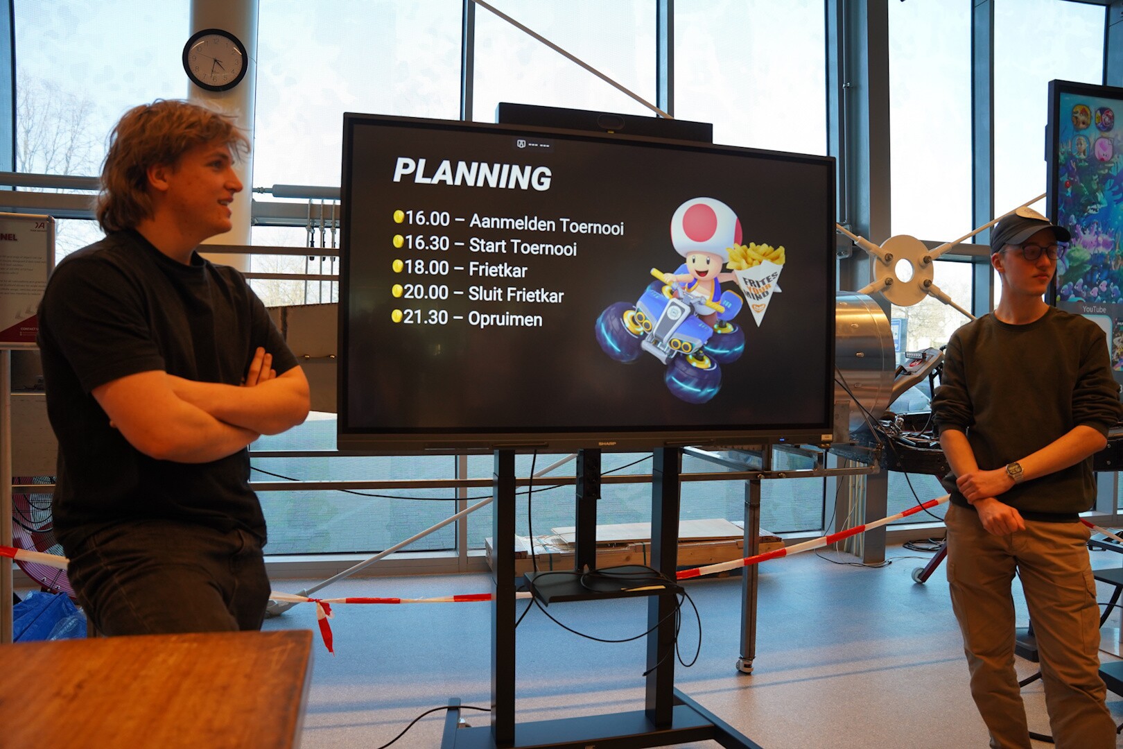 /images/activities/2025-03-18-mario-kart/1__mariokart-1.jpg