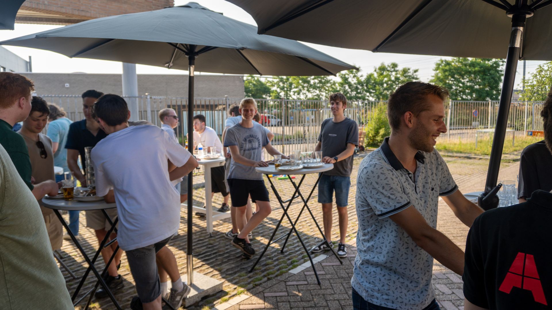 /images/activities/2026-06-26-bbq-atix/MOT04344.jpg